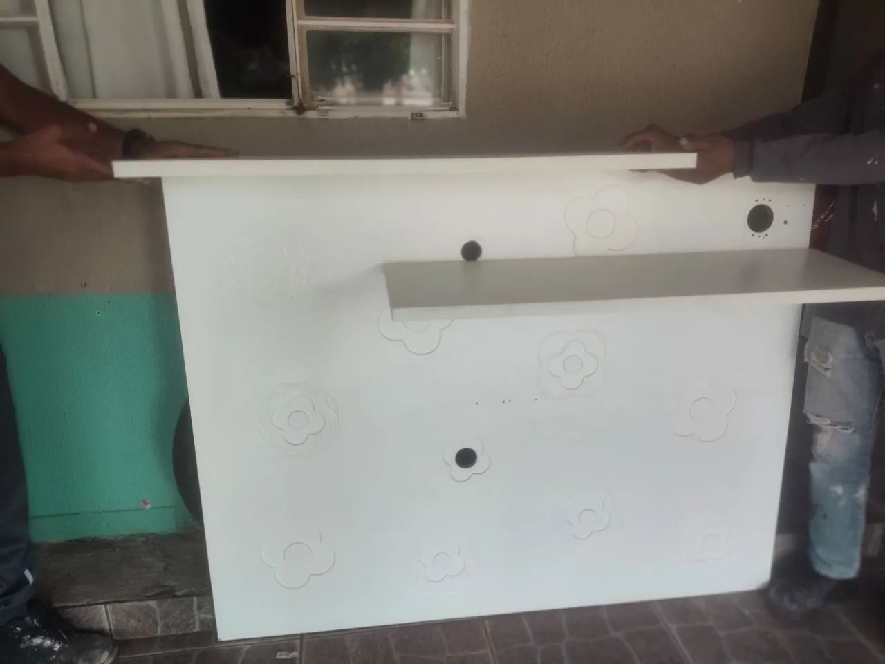 Painel branco com flores  - Foto 5