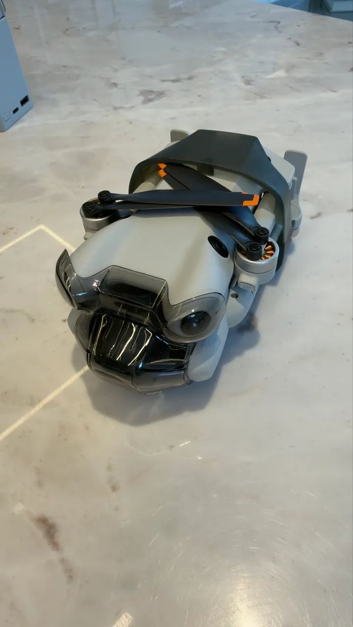 DJI Mini 4 Pro Fly More Combo - Foto 3