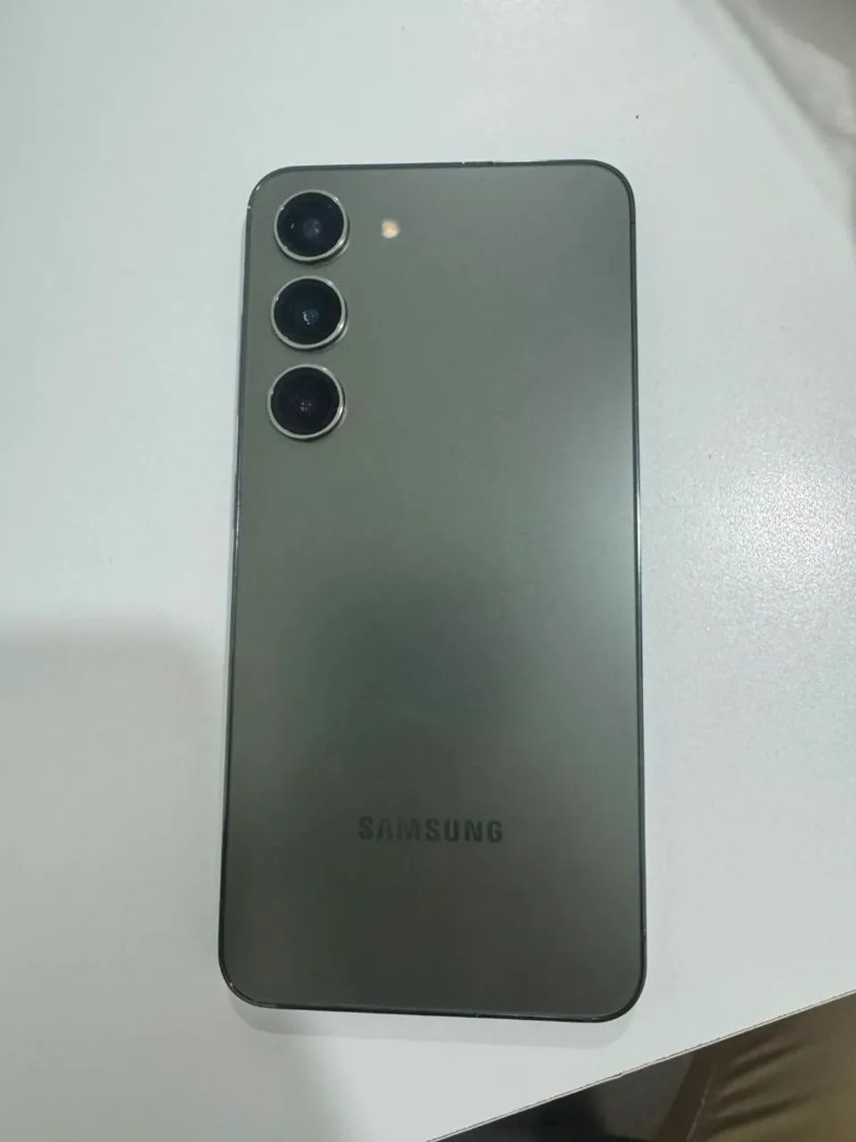 VENDO OU TROCO S23 128GB - Foto 2