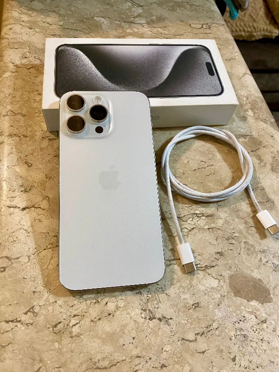 iPhone 15 Pro Max 256GB - Foto 2