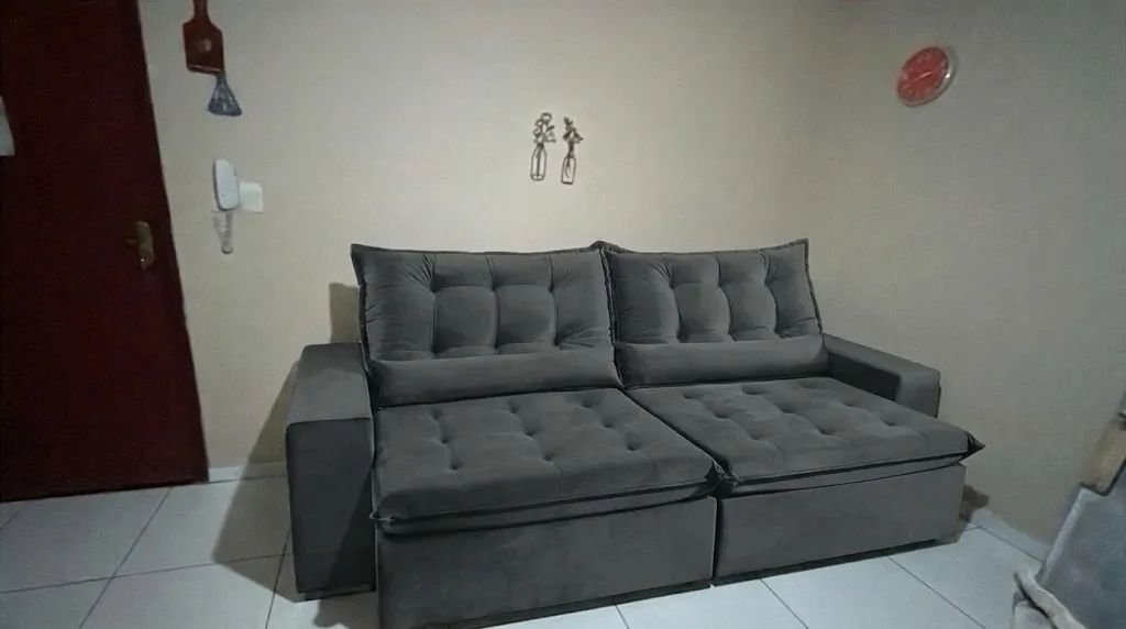 Vendo Sofá Retrátil e Reclinável