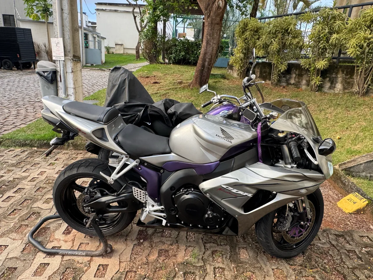 カメオ Kawasaki 750 2010 - 1505234089 | OLX