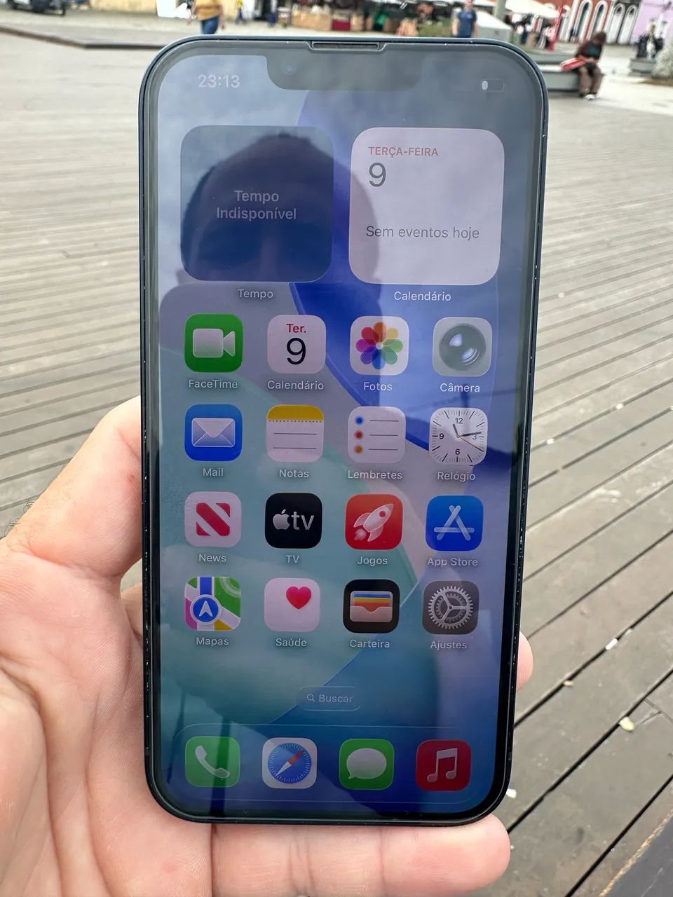 iPhone 13