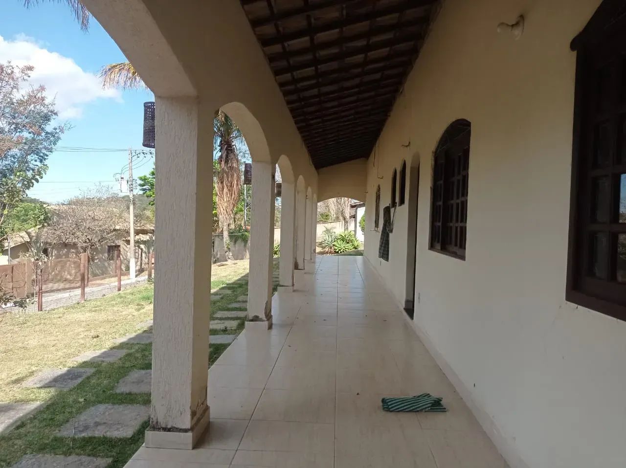 Excelente casa no Condomínio Vale do Ouro - Foto 5
