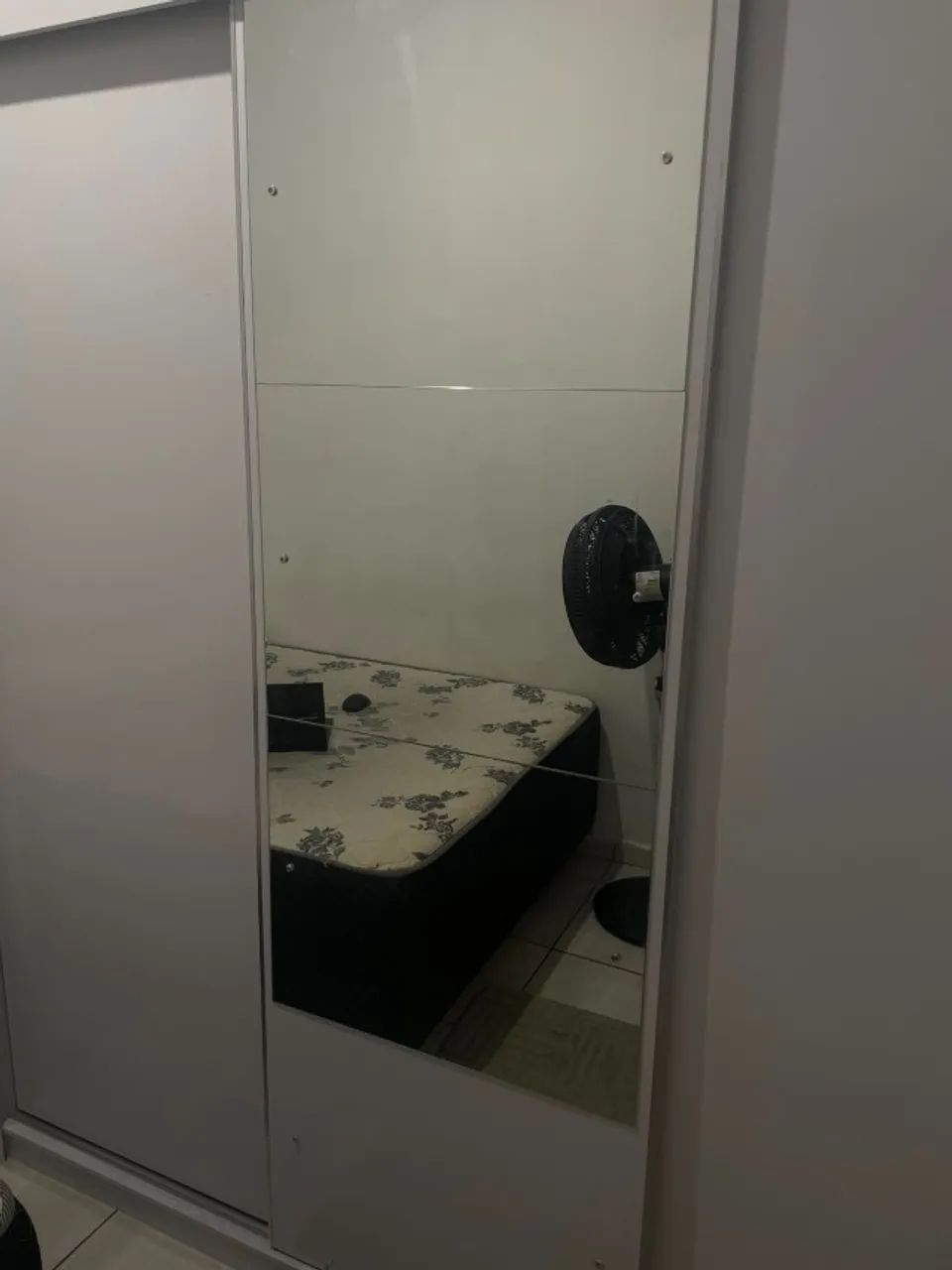 Guarda roupa branco 3 portas - Foto 2