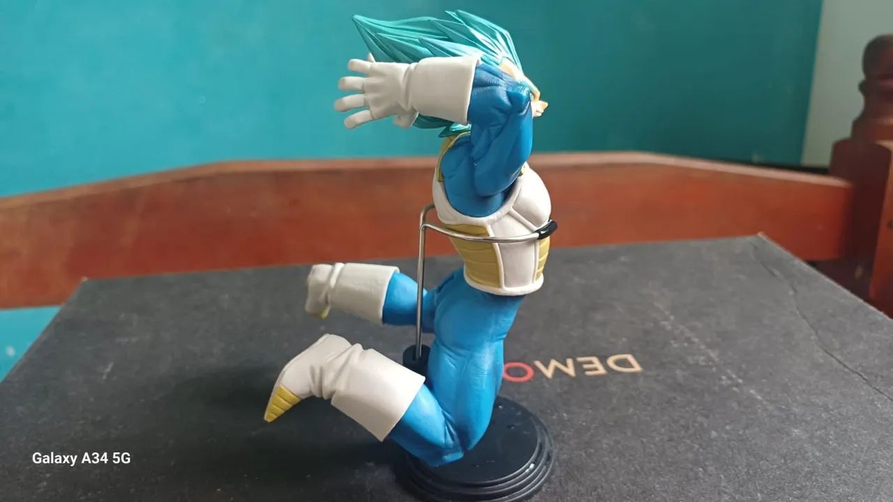Vegeta Blue Master Stars Piece da Banpresto Action Figure - Foto 3