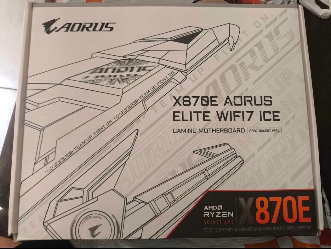 Placa mãe x870e WHITE zera pra sair hoje 