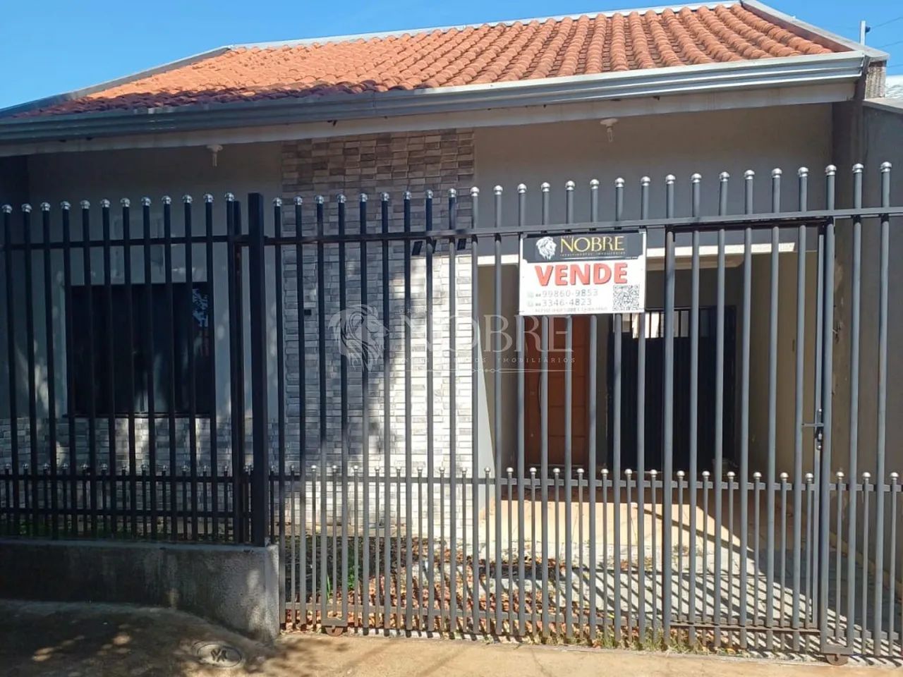 Casa Assobradada no Jardim São Francisco - Maringá
