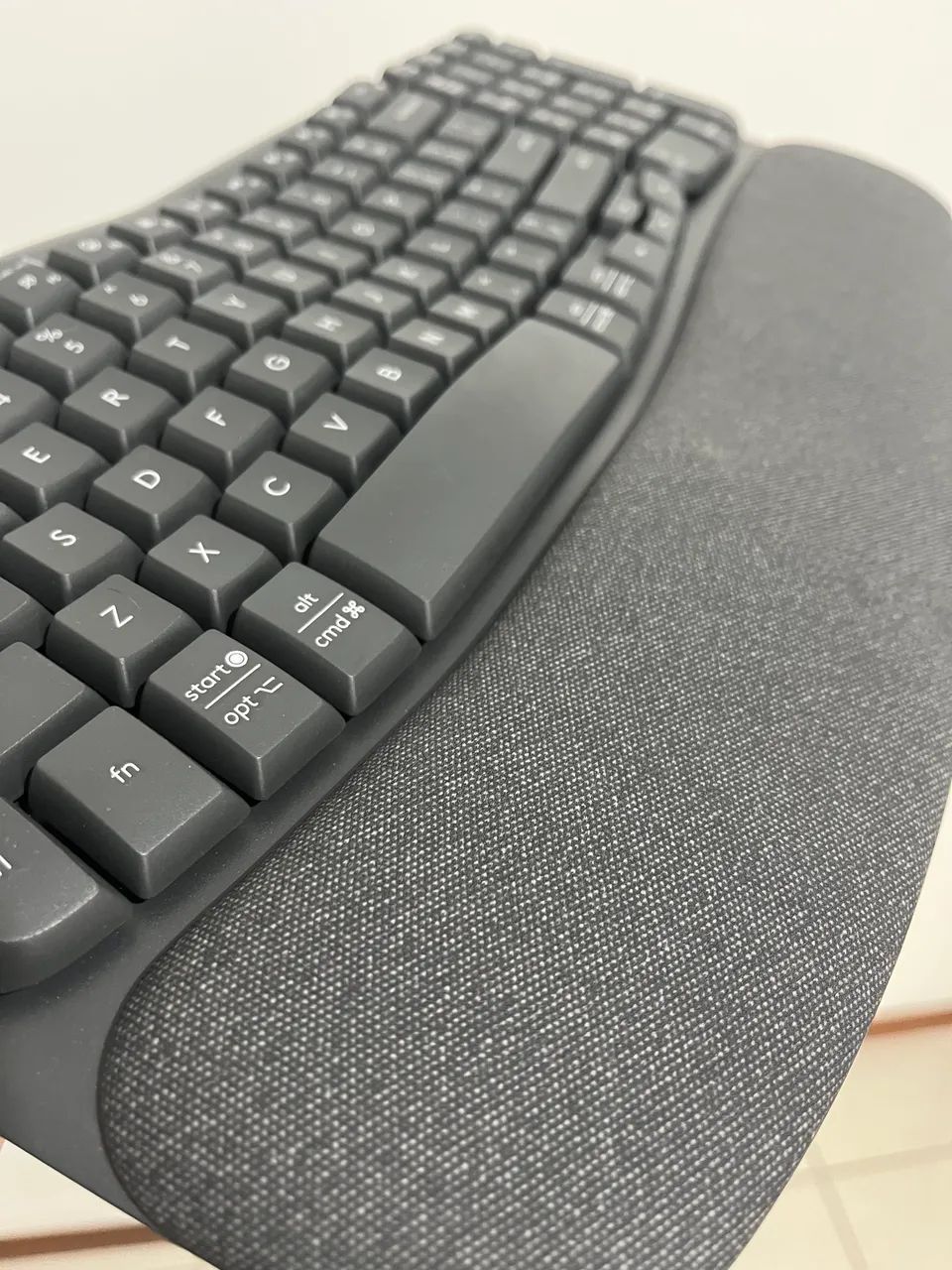 Vendo teclado ergonômico sem fio Logitech  - Foto 3