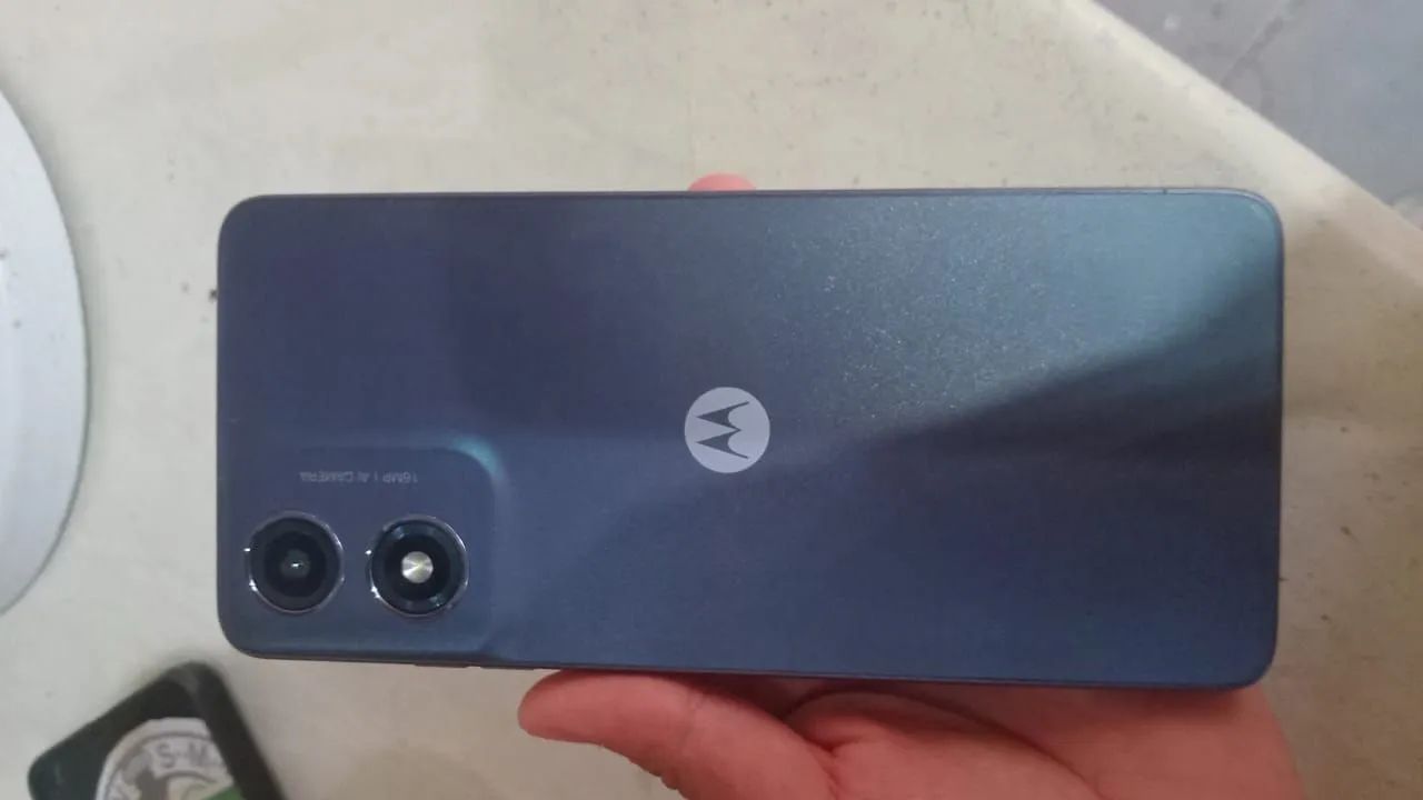 Vendo moto g 04 