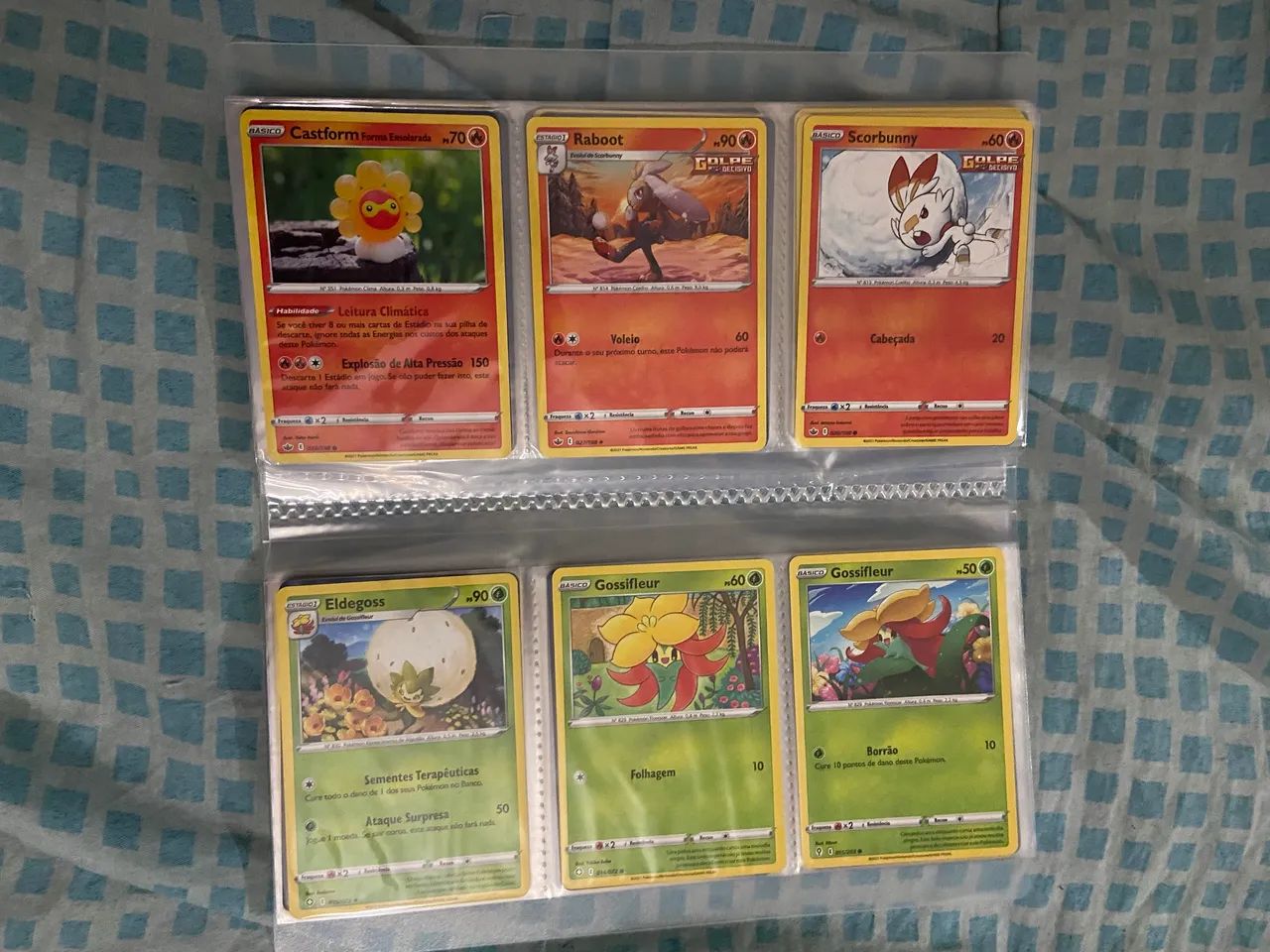 Lata com 120 cartas Pokémon  - Foto 3
