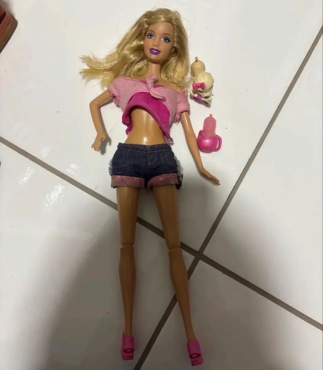 Barbie veterinária articulada 