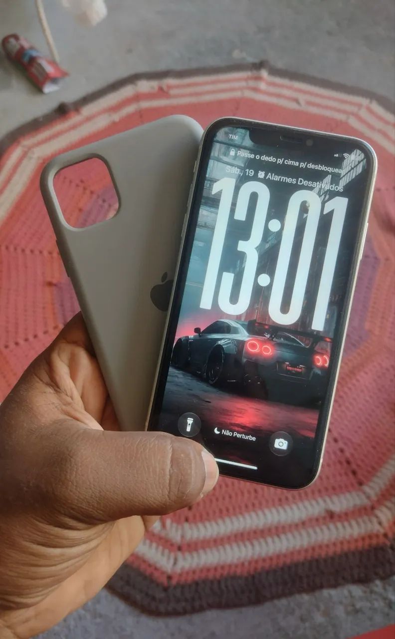 iPhone 11 / 128GB