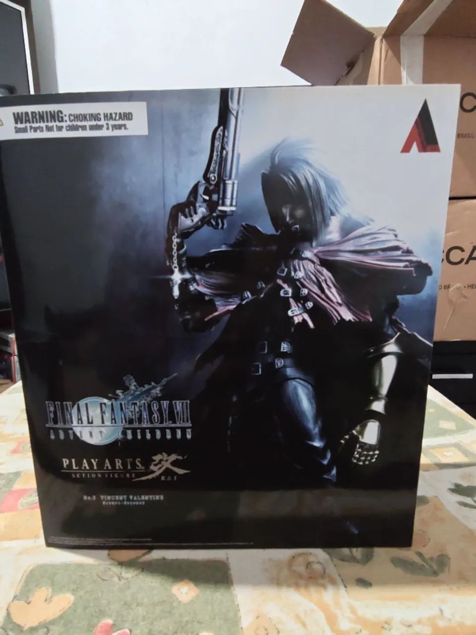Vincent Valentine (Play arts Kai)