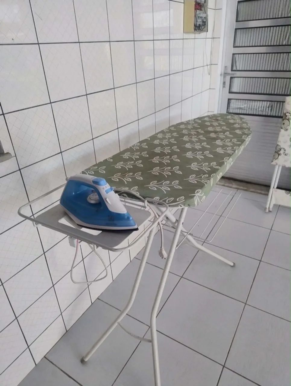 TALBA DE PASSAR ROUPAS COM FERRO DE PASSAR