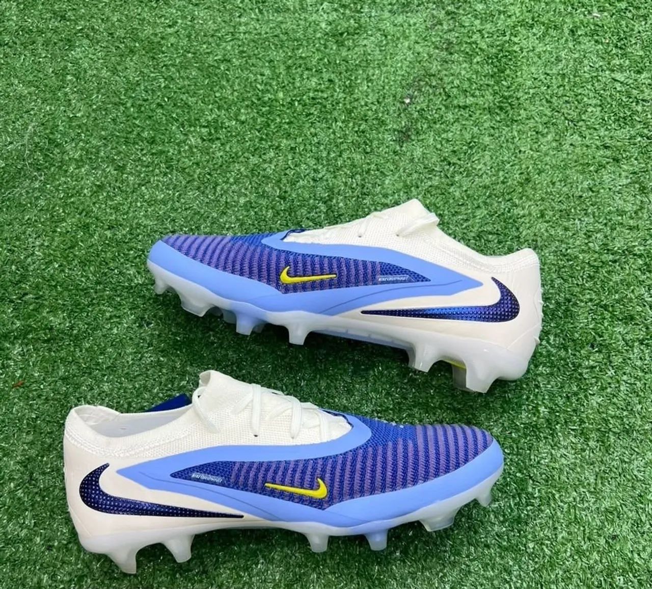 Chuteira De Campo N42 Nike Phantom GX Elite