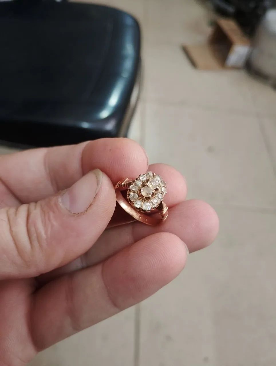 Anel formatura ouro 17k com pedra presiosa  - Foto 3