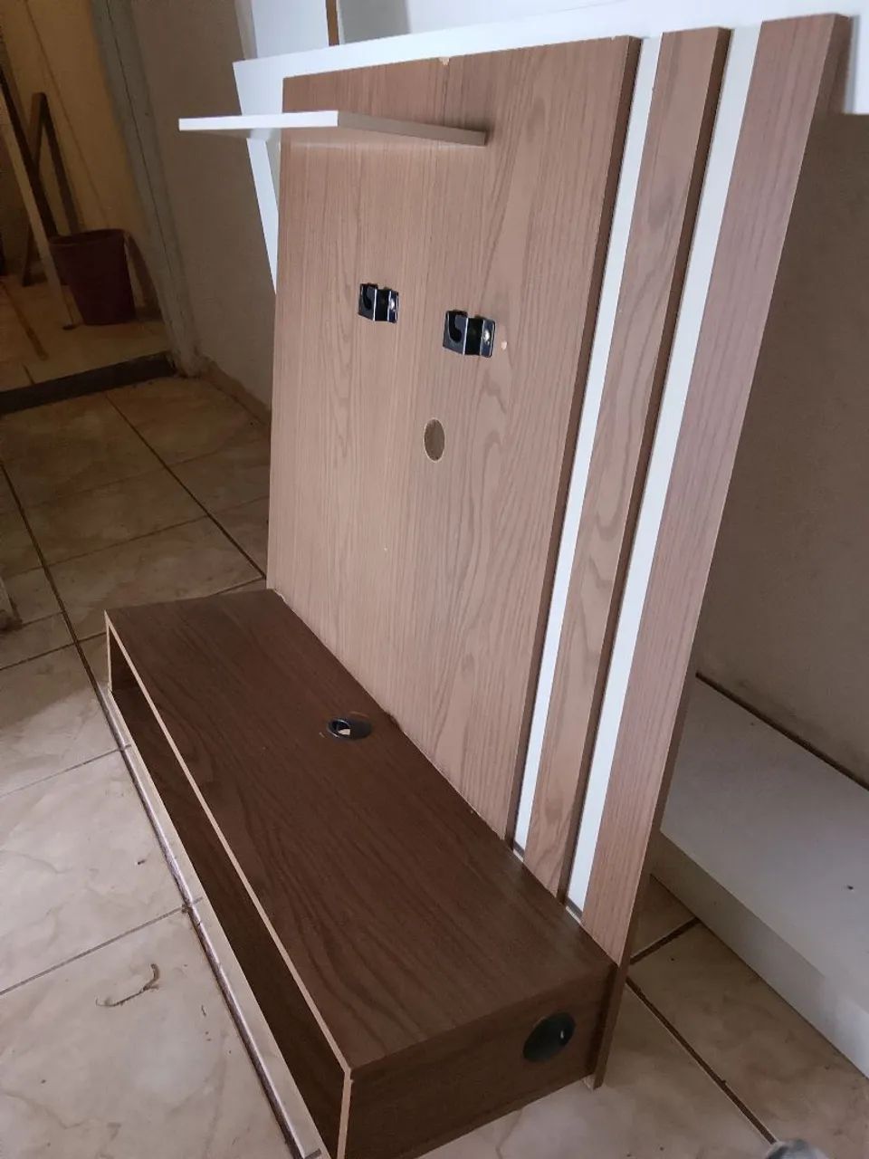 Painel TV 32" com suporte. - Foto 2