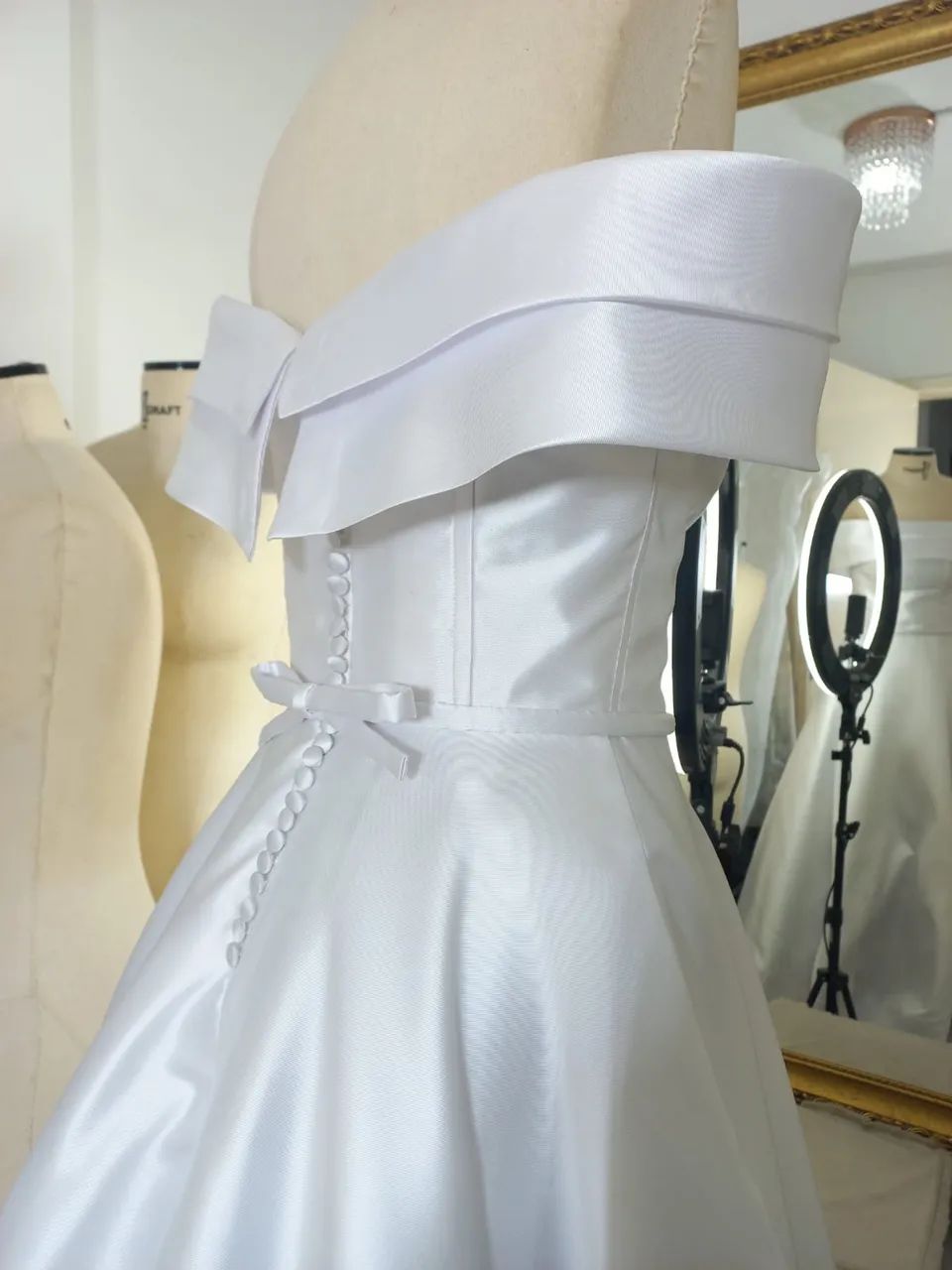 Vestido de Noiva clássico/minimalista  - Foto 4