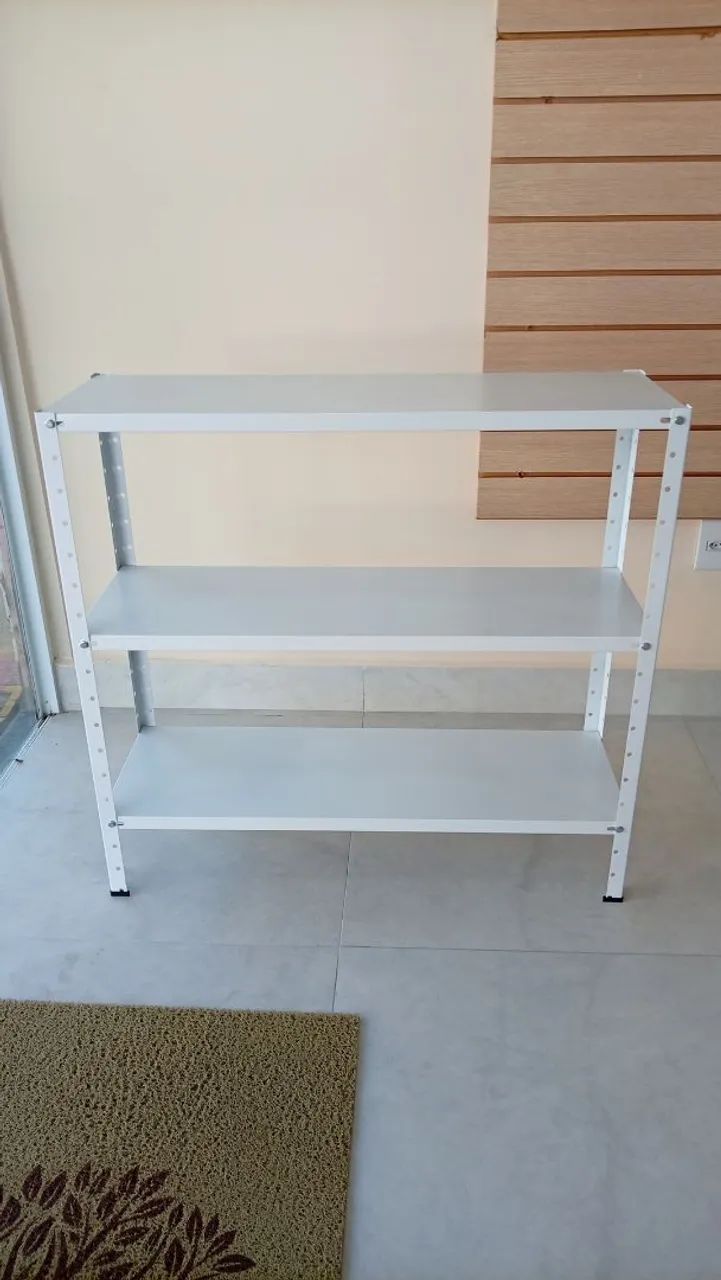 Vendo prateleiras novas de aço 
