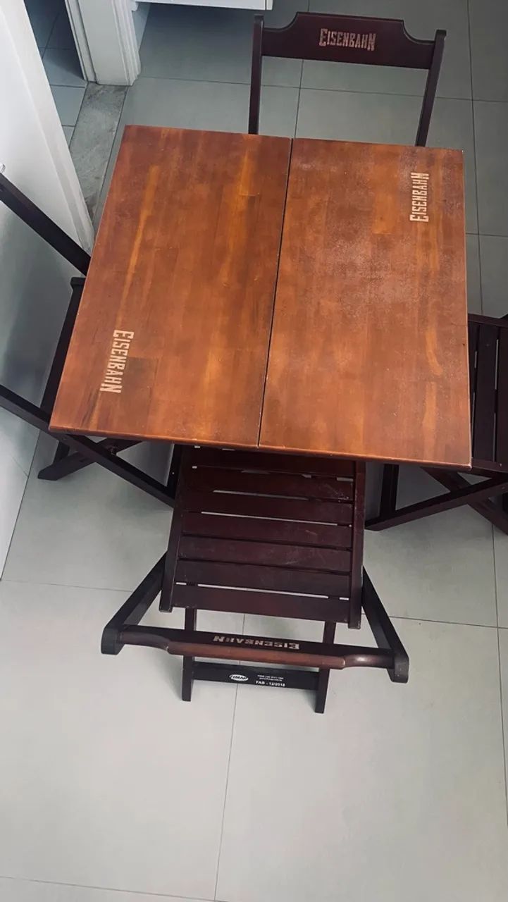 Mesa com cadeiras  - Foto 2
