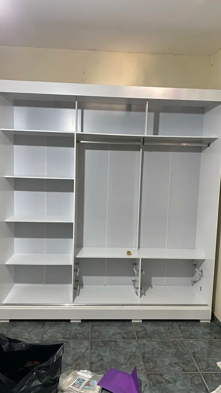 VENDO GUARDA-ROUPA!!