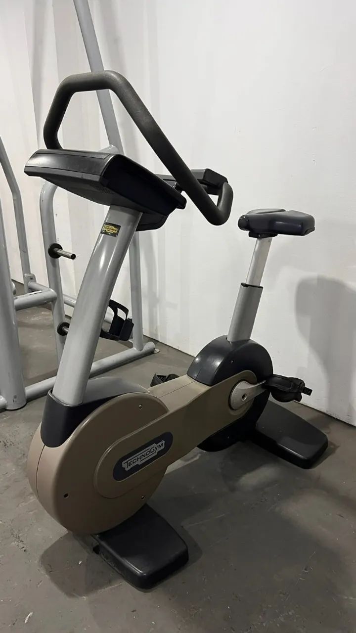 BIKE ERGOMETRICA EXCITE - TECNOGYM