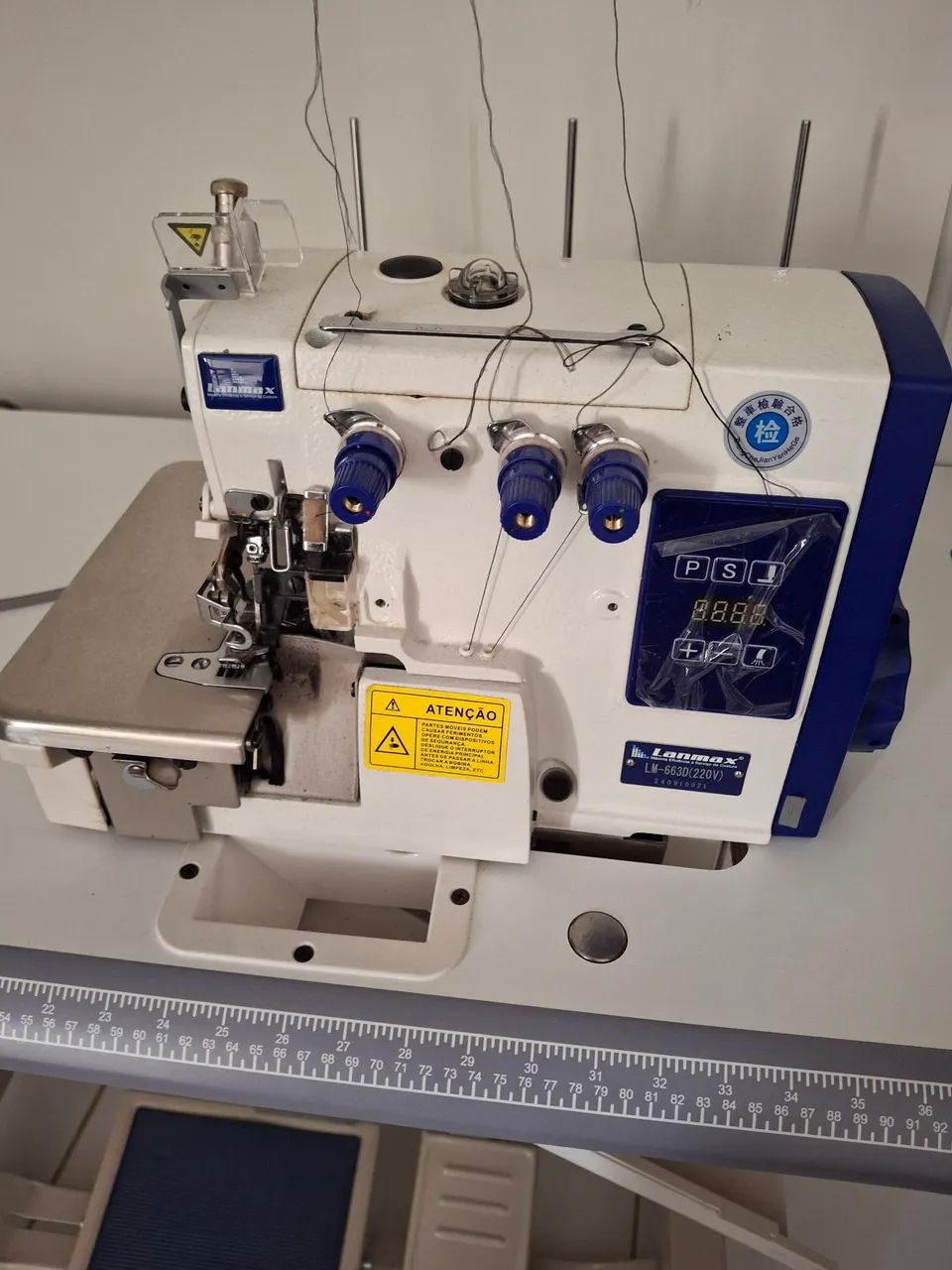 Vendo Máquina de Overlok nova - Foto 5