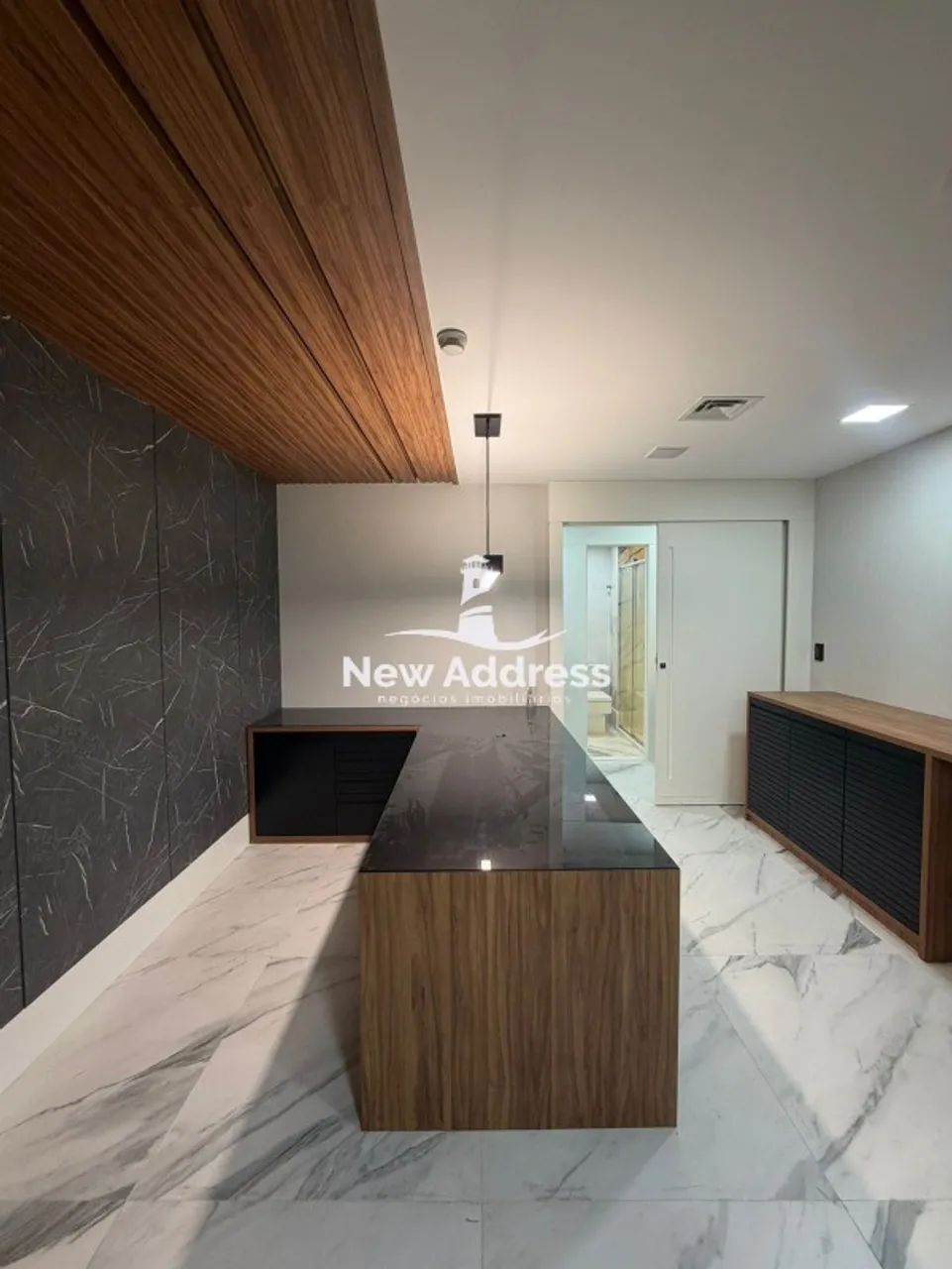 Sala Comercial com 42 m² à Venda no Shopping Praia da Costa