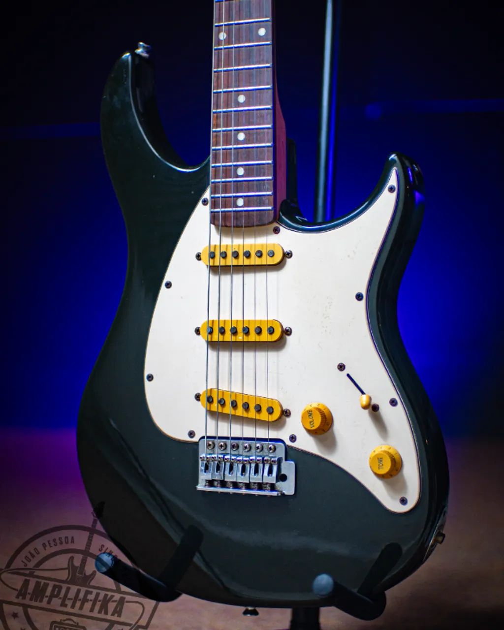 Guitarra Peavey Raptor Plus EXP Stratocaster - Foto 2