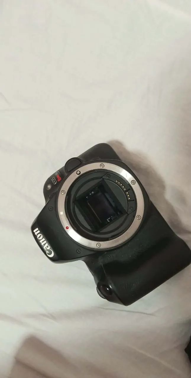 Câmera Canon Sl3 usada 