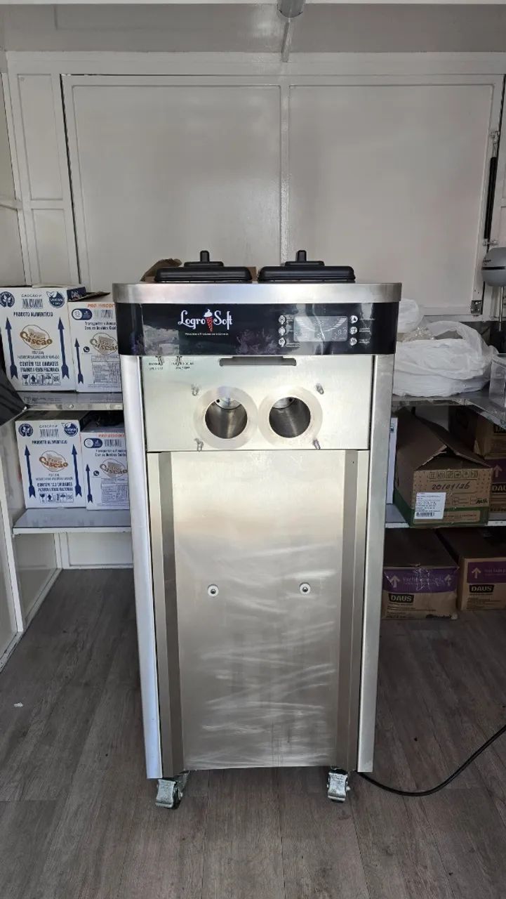 Máquina de sorvete expresso Logrosoft D425 - completa e sem problemas