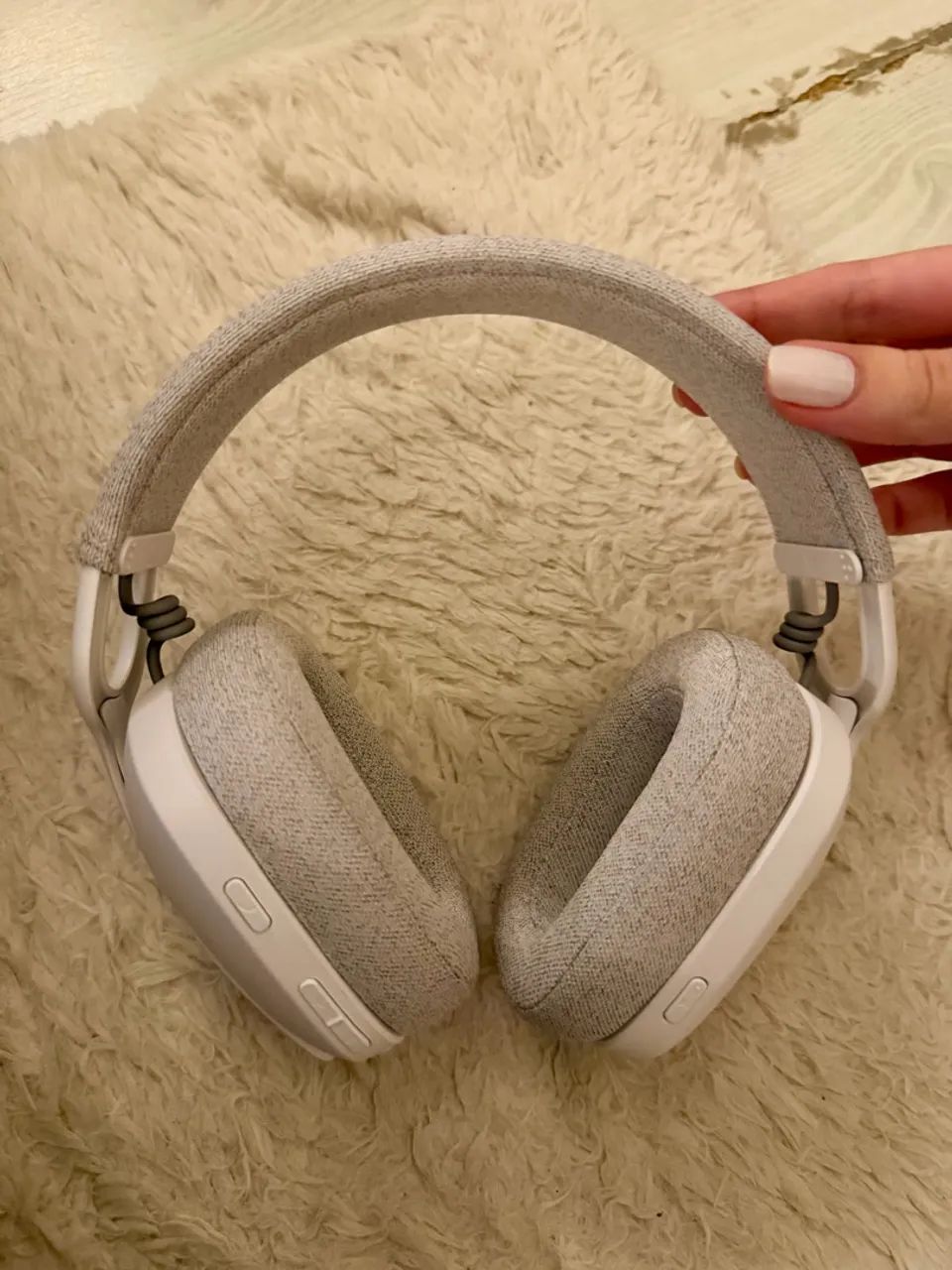 FONE DE OUVIDO SEM FIO LOGITECH ZONE VIBE 100 CINZA (com microfone)  - Foto 3