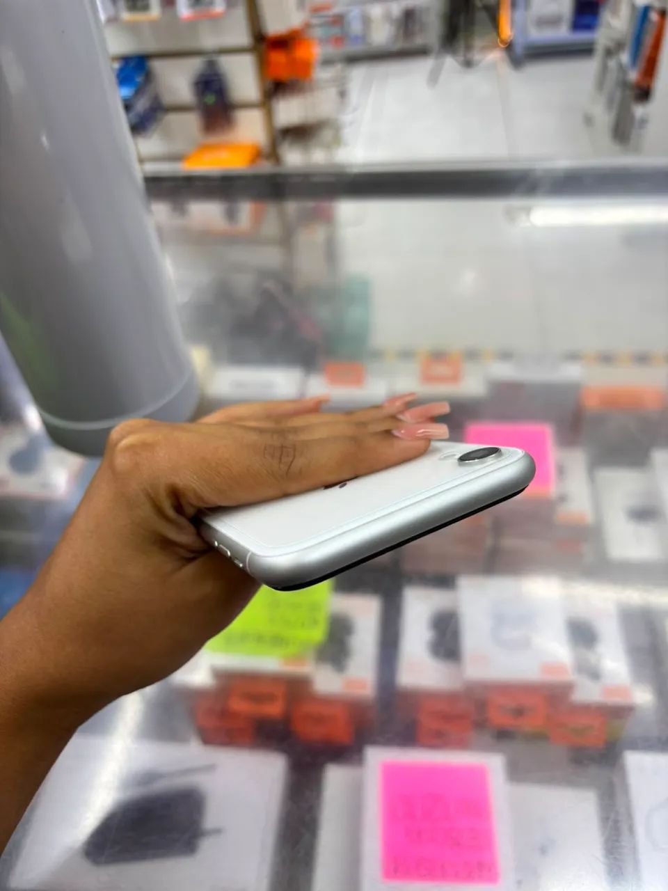 iPhone XR na cor branca de 128g - Foto 5
