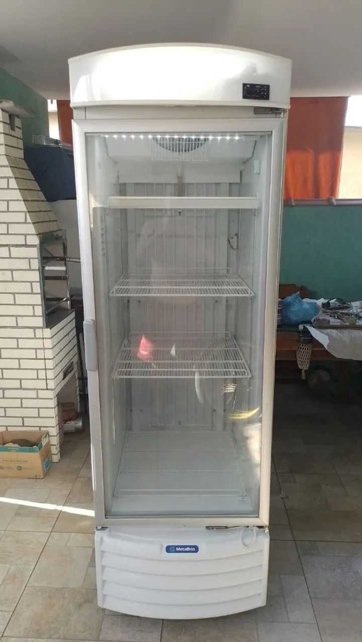 Vendo freezer expositor 220 v  - Foto 2