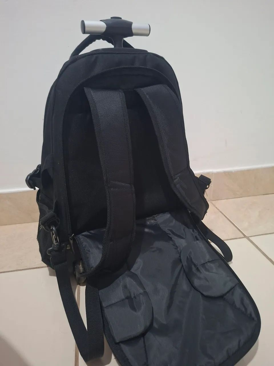 Mochila/mala de viagem Clio com rodinhas - Foto 4