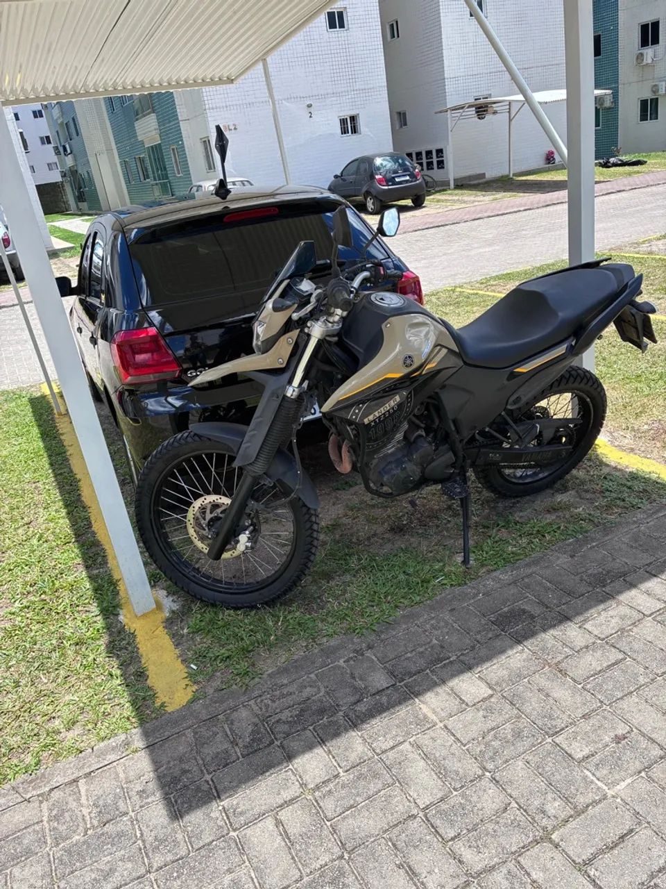 XTZ 250 Lander 2024 - Foto 2