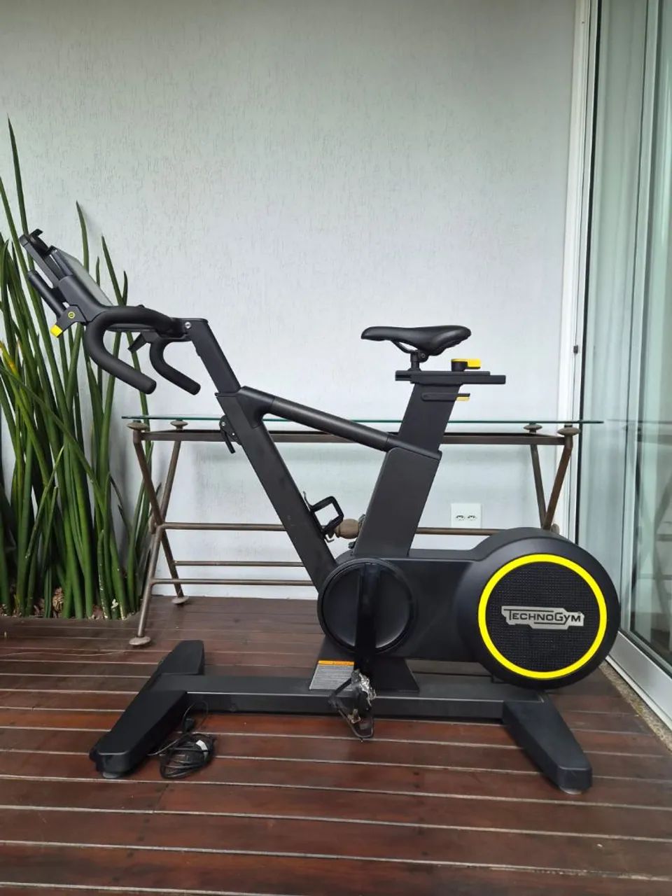 Bicicleta ergométrica Technogym Skillbike  - Foto 2
