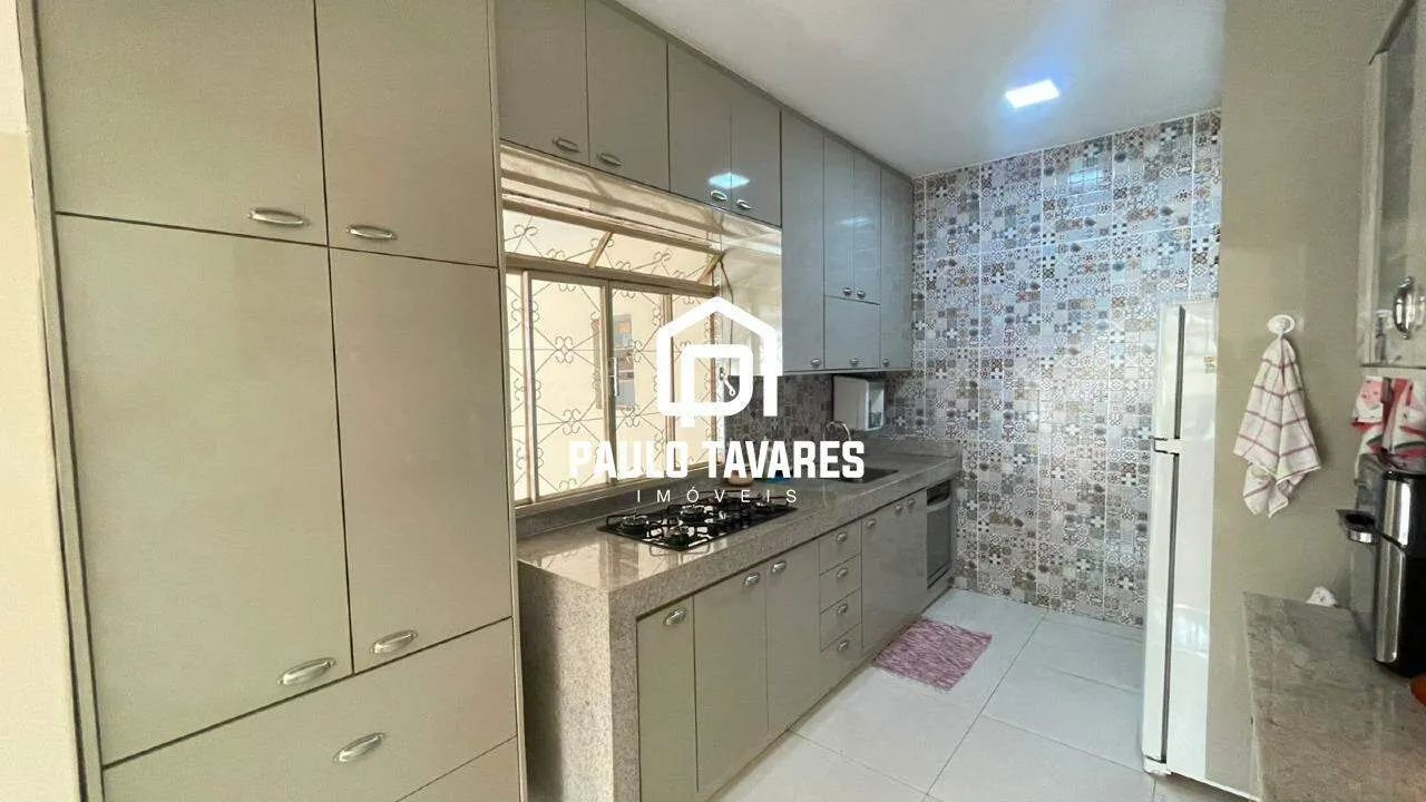 Casa Espaçosa a Venda com 5 Quartos em Belo Horizonte/MG - Foto 4