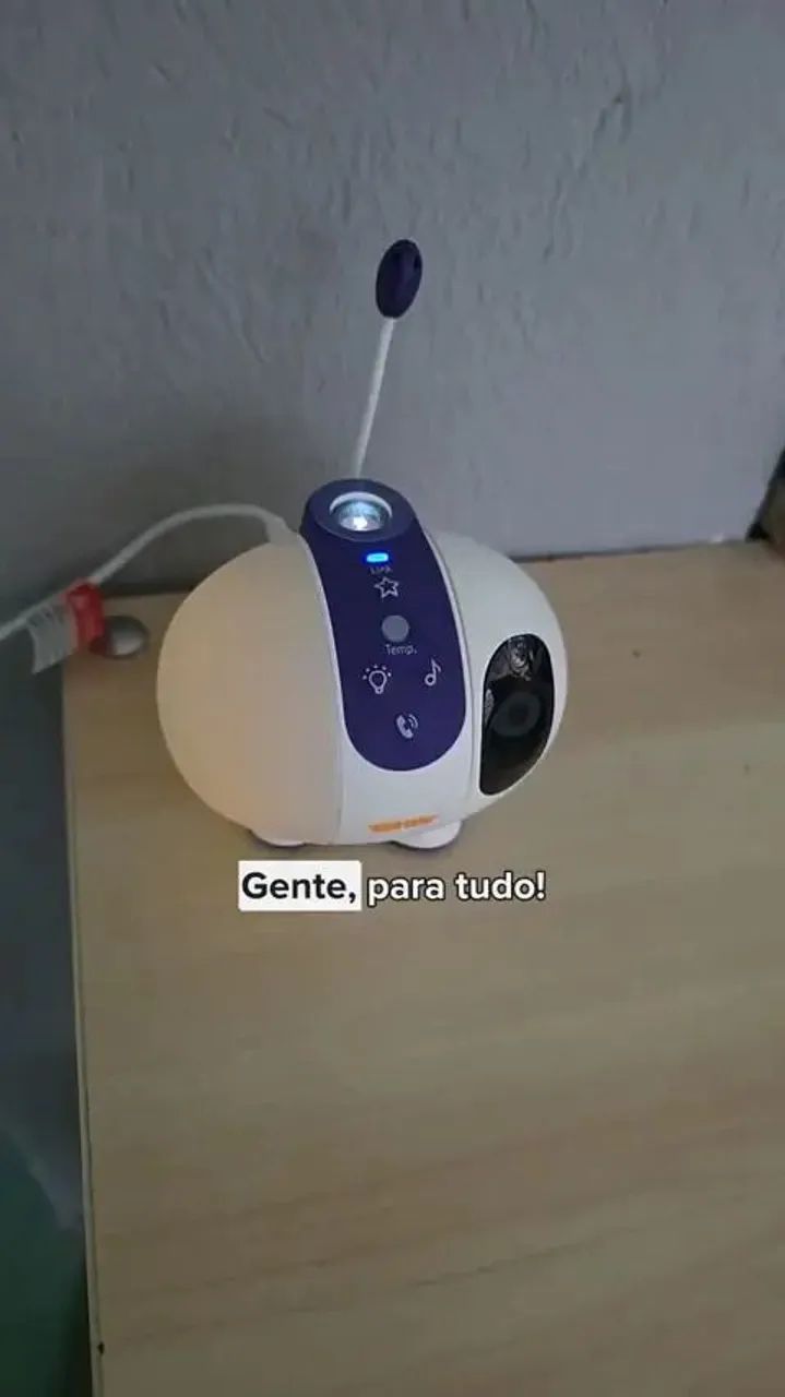 Câmera wi-fi babá eletrônica Tectoy, projetor de estrelas, canção de minar, abajur, tempo