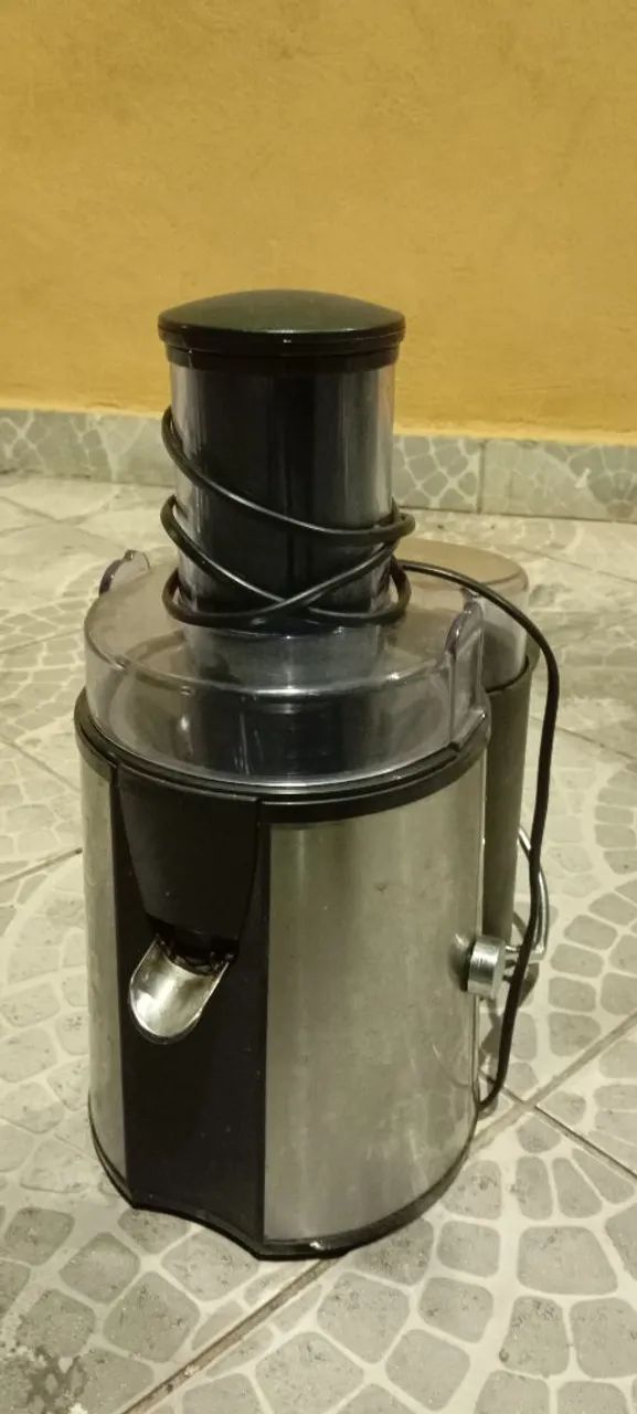 CENTRÍFUGA DE FRUTAS ELÉTRICA 