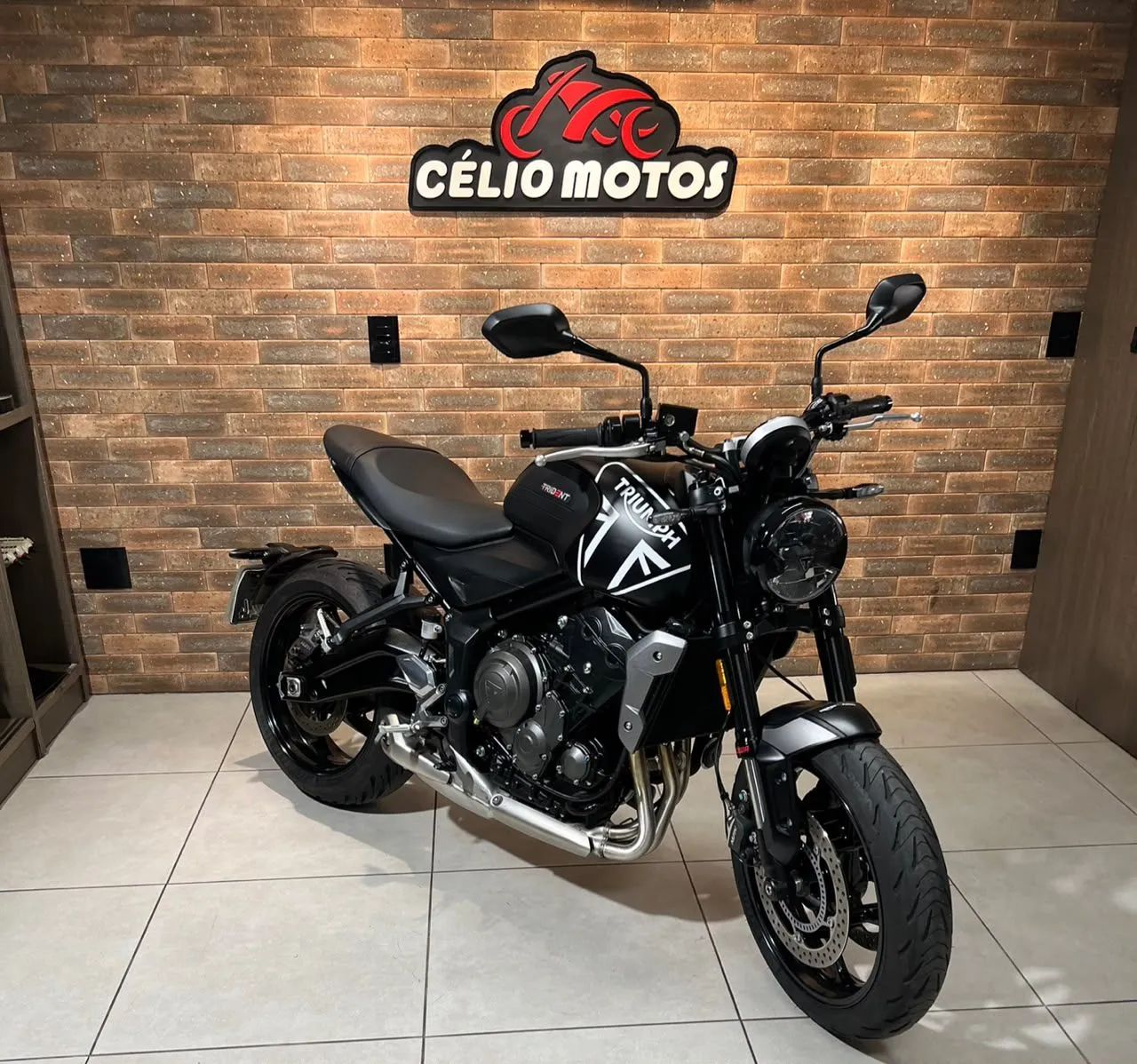 TRIDENT 660 PRETA 2023/2023 - Foto 2