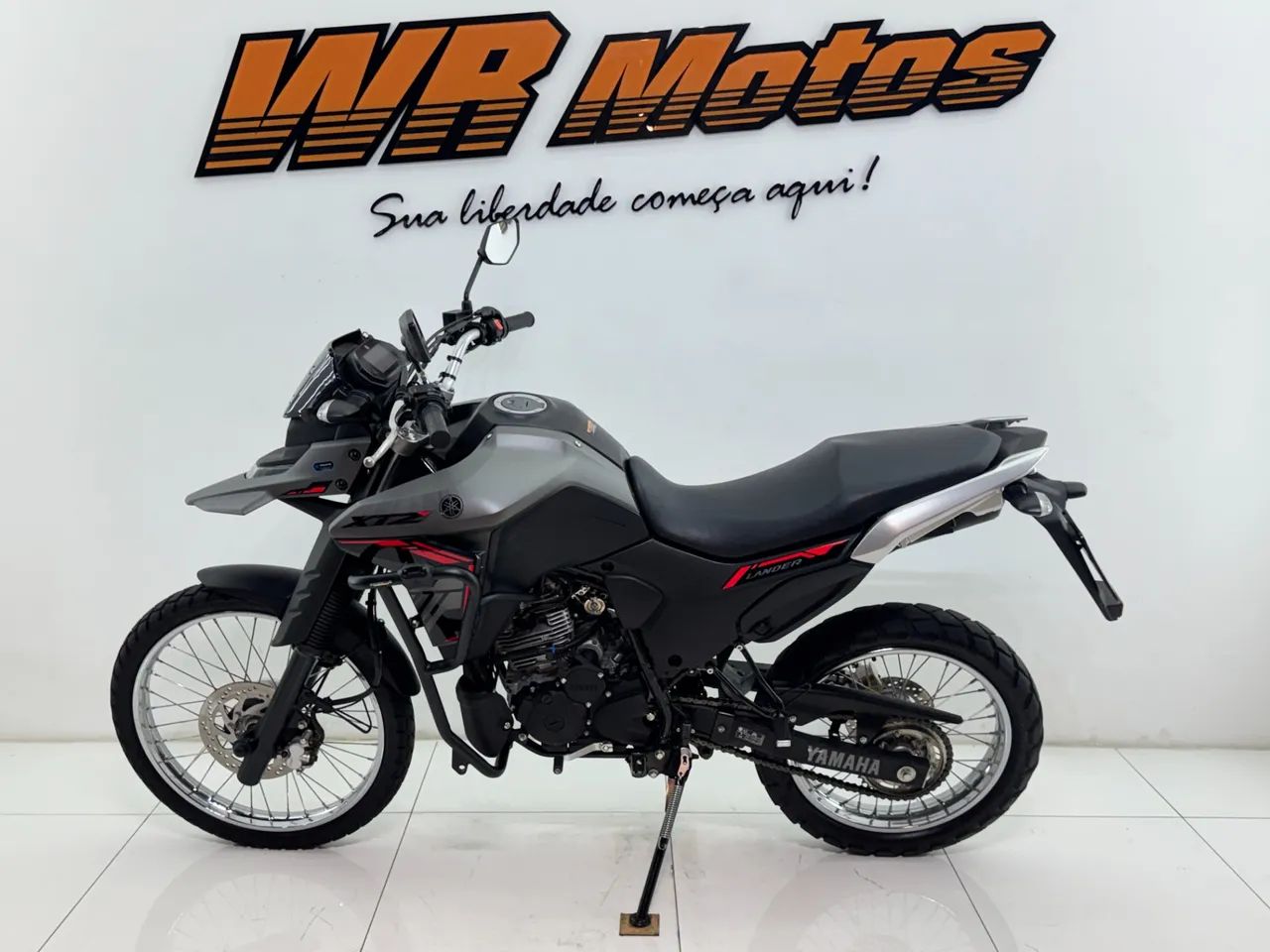 YAMAHA XTZ 250 LANDER CONNECTED - Foto 3