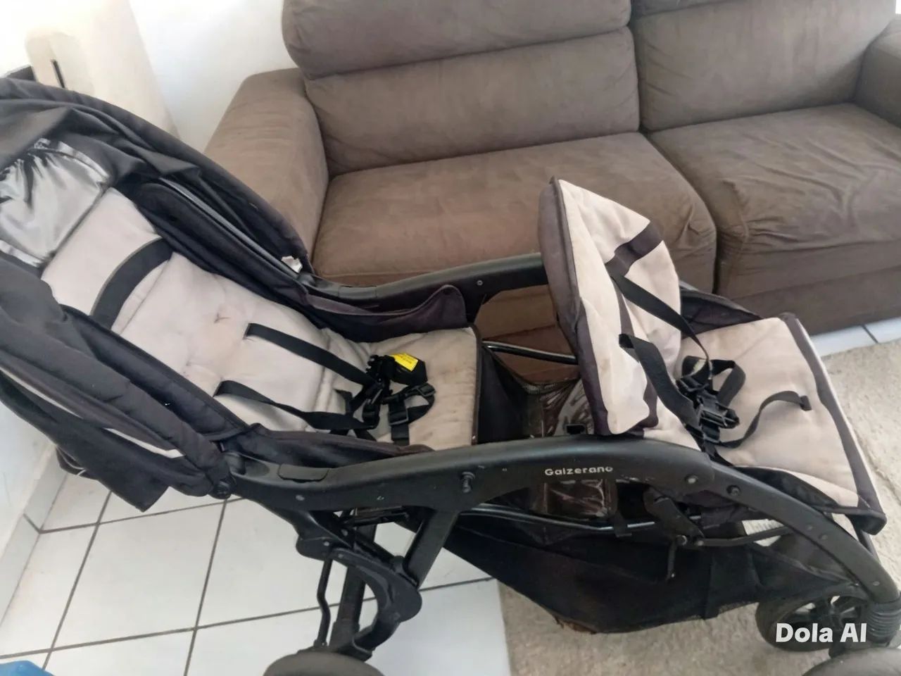 Carrinho de bebê para gêmeos  - Foto 2