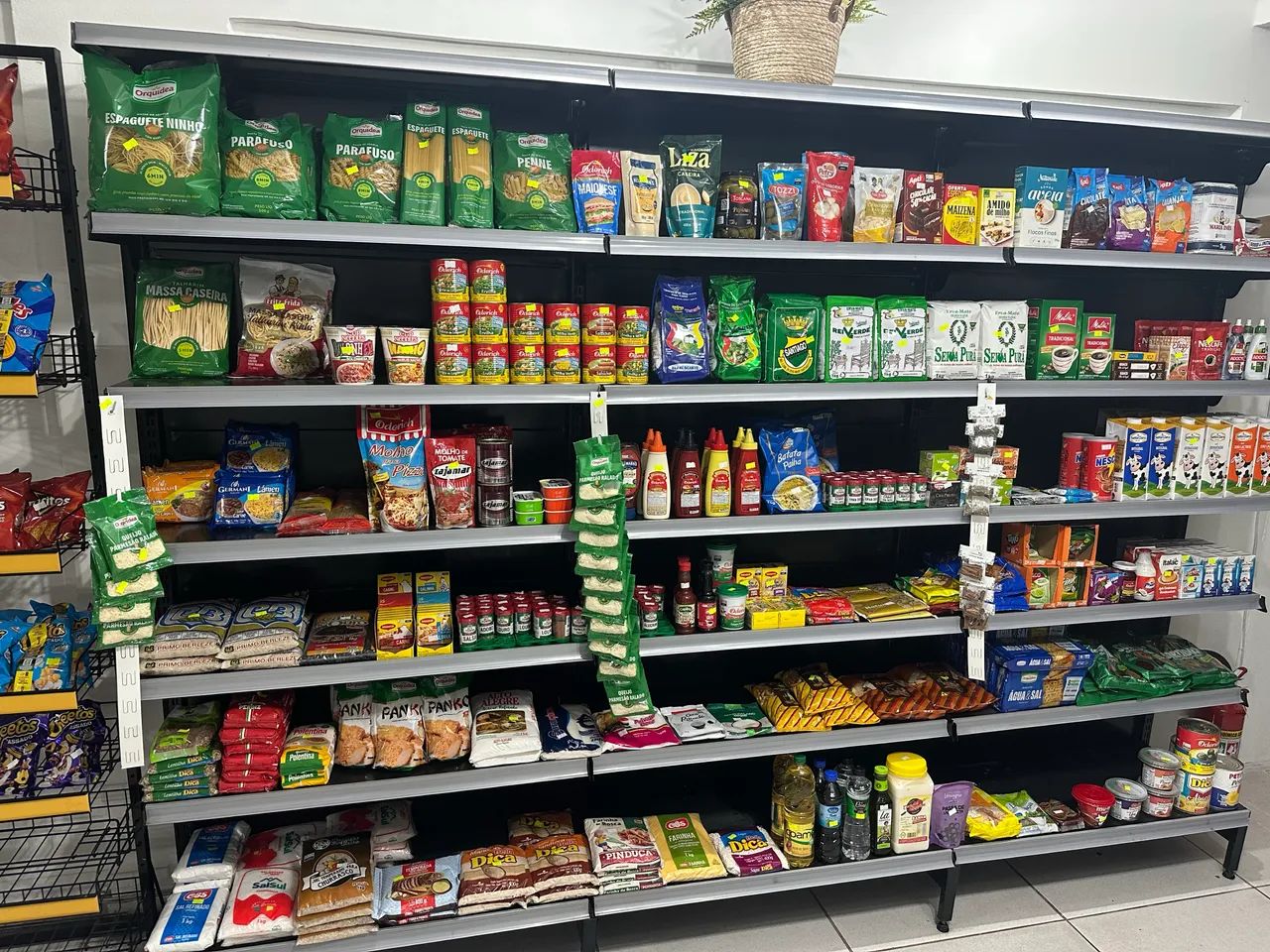 Gôndolas Mercado  - Foto 2