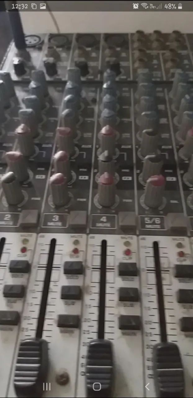 Mixer Behringer 1622 fx