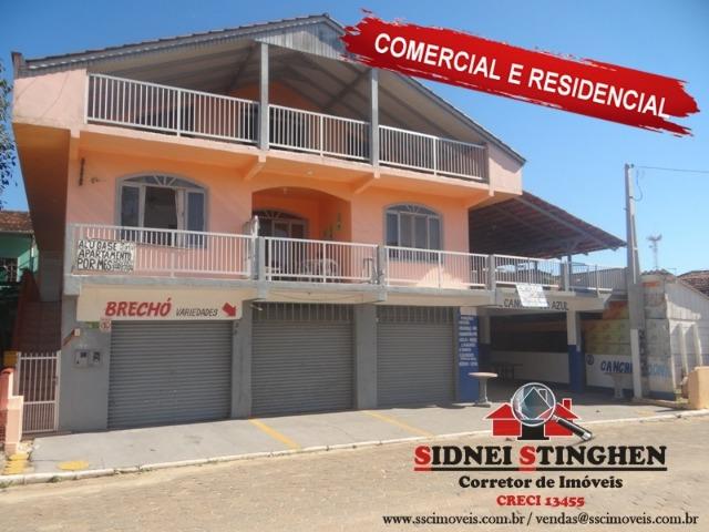 Amplo sobrado comercial e residencial na Praia! Confira
