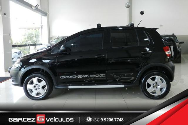 Vw - Volkswagen Crossfox 1.6 Flex Manual Topo de Linha Airbag ABS Comandos no Volante - Foto 17