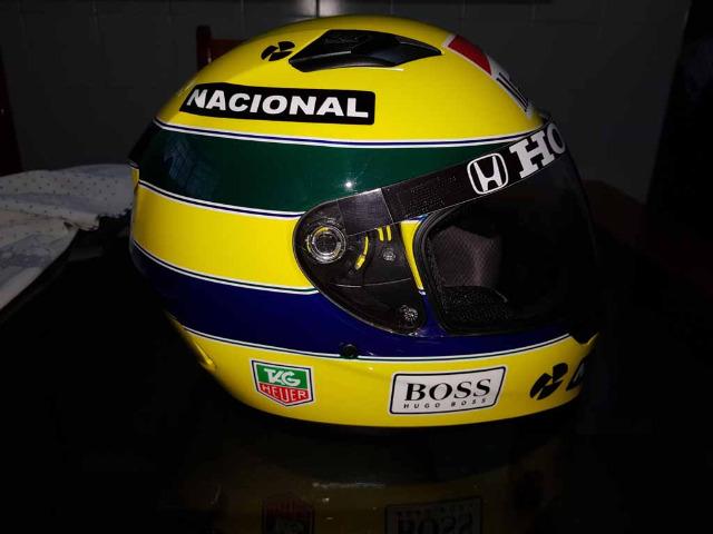 Capacete Personalizado Ayrton Senna - Novo - Sem uso - Na Caixa - Foto 2