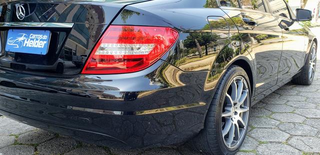 Mercedes C180 CGI 1.8 2012 Super Conservada - Foto 2